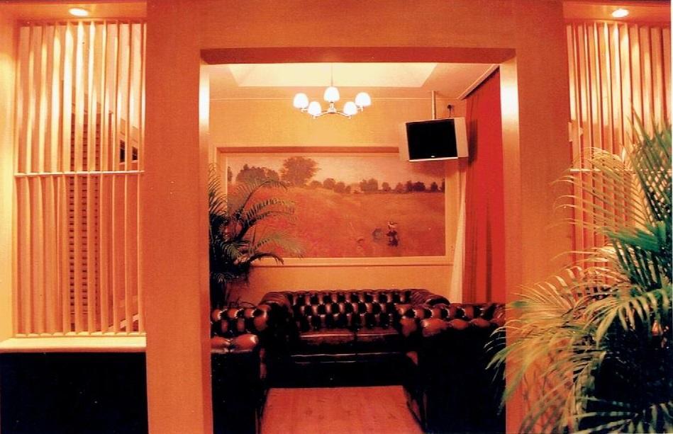 Strand Inn Hotel Бангкок Экстерьер фото